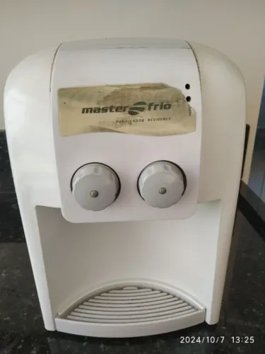 Purificador de água natural e gelada