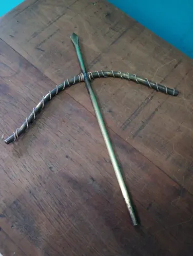 Antigo ofá em bronze maciço <br>35 cm