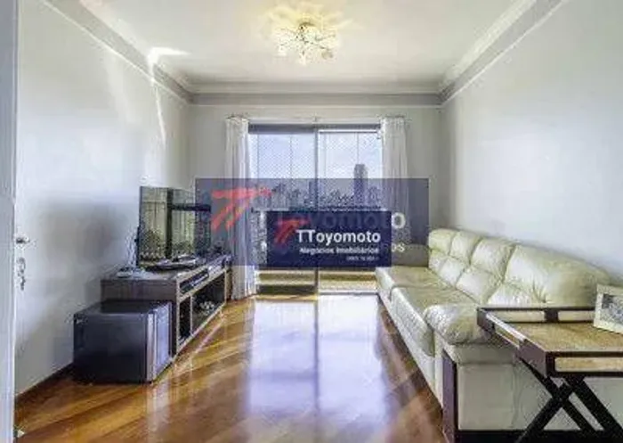 Apartamento com muita iluminação e ventilação no Campo Belo, condomínio com quadra de têni