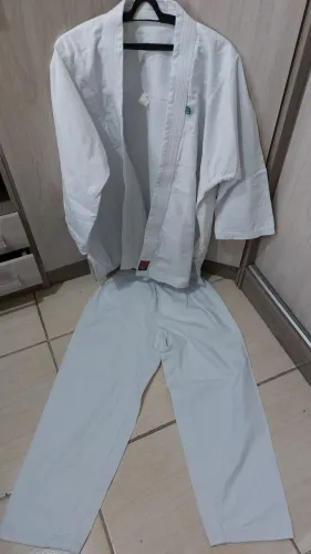 Kimono karate tamanho 3.