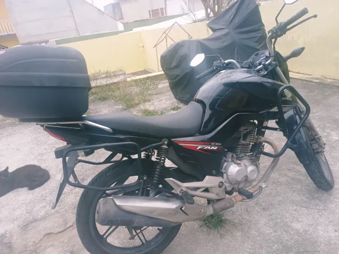 ? Honda CG 160 Fan 2017 - Moto de mulher, única dona - R$ 12.000 à vista<br>