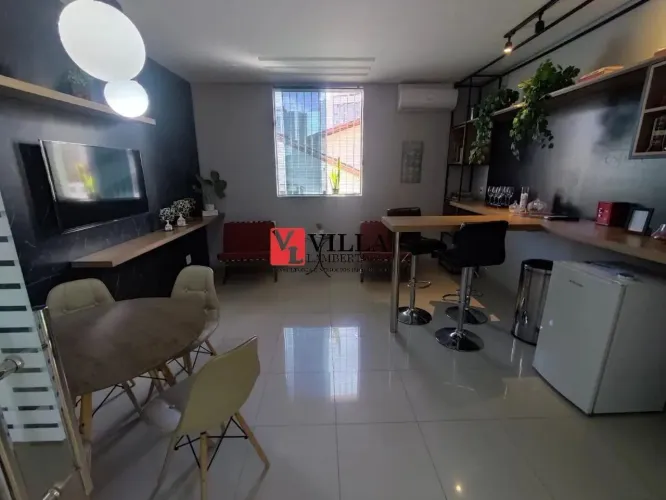 Excelente casa comercial no Vila Paris