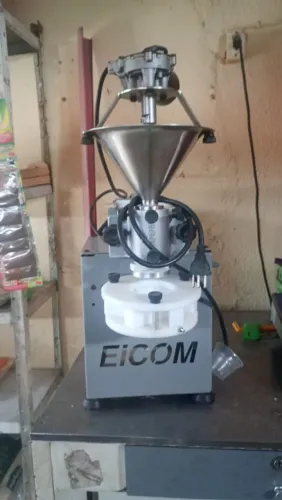 Máquina de Salgados EIcom muito nova no preço !!!