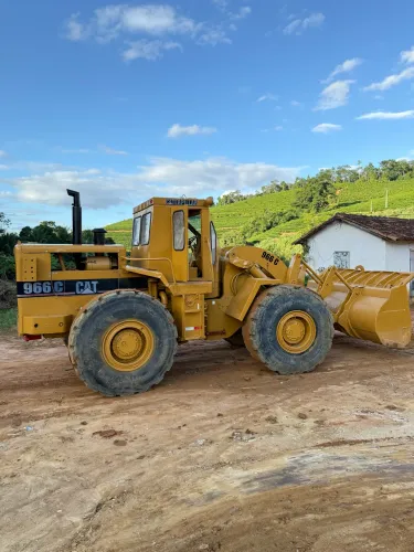 Carregadeira Caterpillar 966C 