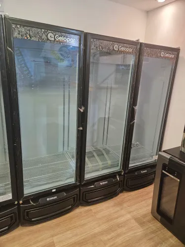 refrigerador 3 portas multiuso gelopar novo