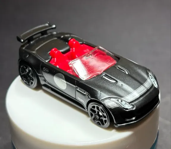 Hot Wheels - 15 Jaguar F-Type Project 7 - Exclusive Pack European Culture