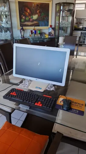 All in one com Monitor LG( com defeito).