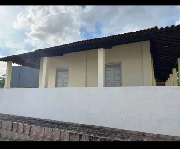 Vendo / Troco casa de 5/4  em salgado 