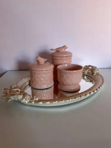 Kit Infantil de higiene - De porcelana e bandeja de resina espelhada