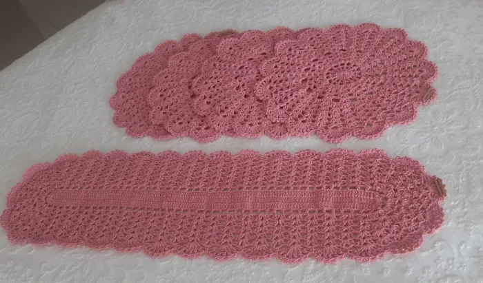 jogo americano 4 peças + trilho de apoio