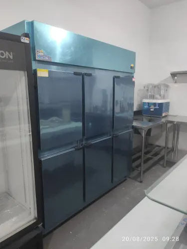 Bh Geladeira inox comercial 