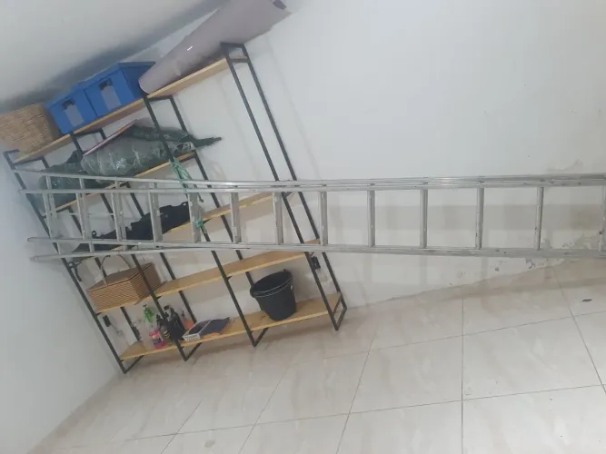 Escada de Alumínio 15 Andares 