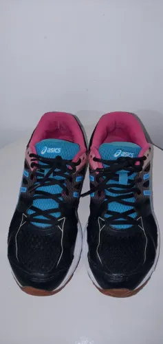 Tênis Asics ( modelo: Gel Spree) original. Tam. 39/ Usado.