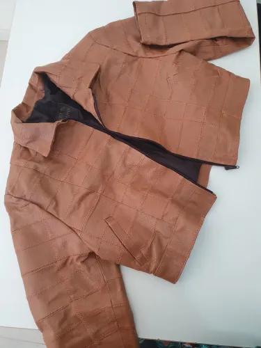 Jaqueta couro legítimo- caramelo, tamanho G - usada 1x - R$180
