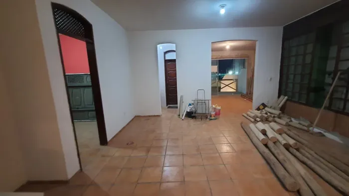 Comércio,  Loja, Clínica, Petshop, comércio e negócios em Avenida Principal. 