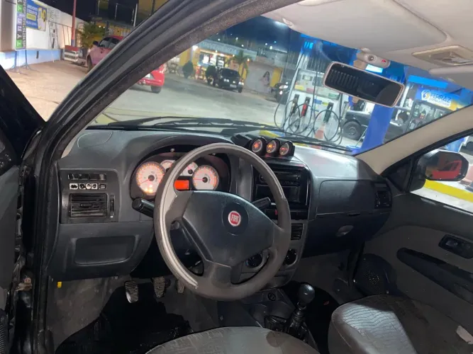 Fiat Strada Adventure 1.8/ 1.8 Locker Flex CE 2011