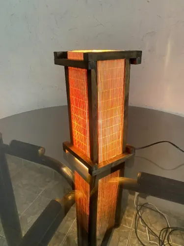 Abajur de mesa japonês rustico com telinha de bambu sala quarto madeira pousada hotel