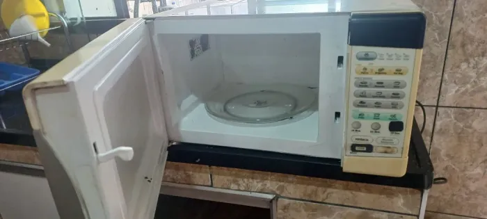 Micro-ondas eletrolux com defeito -220vols-20l