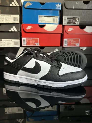 Tênis Nike Dunk Low Panda - tamanho 40BR, original