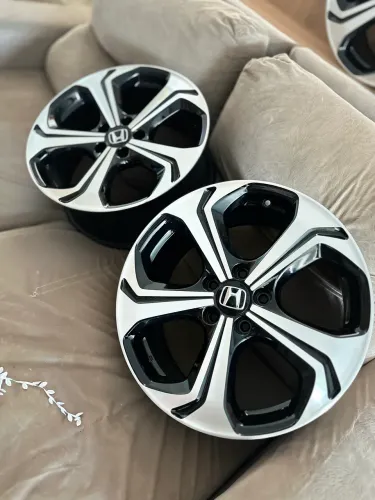 JG de roda CIVIC si coupe 2015