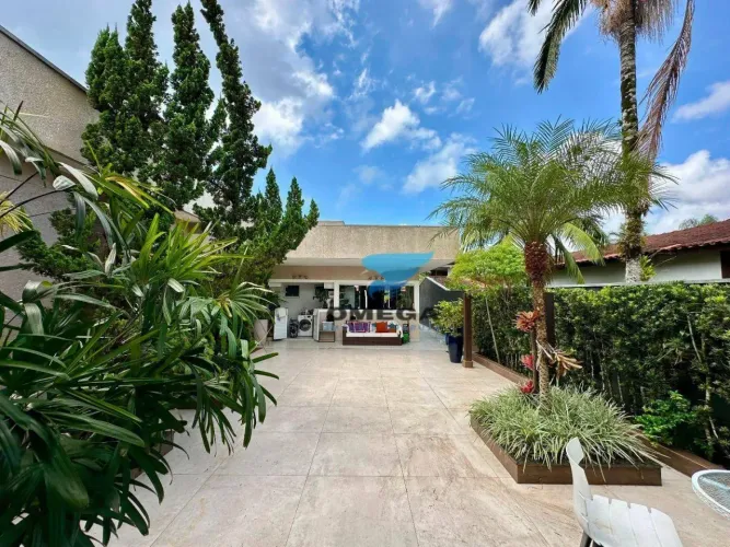 Casa à venda em Condomínio Pernambuco II no Guarujá | Omega Imóveis
