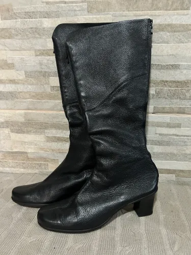 Bota montaria de couro legítimo Arche 41