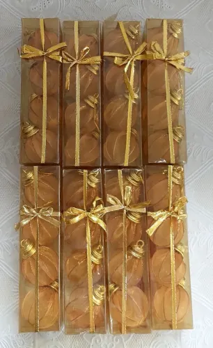 8 Caixas Com 4 Bolas Douradas Natalinas