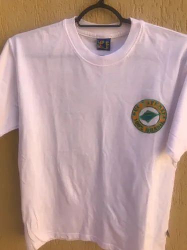 Camiseta Infantil Branca da Puc (Usado)