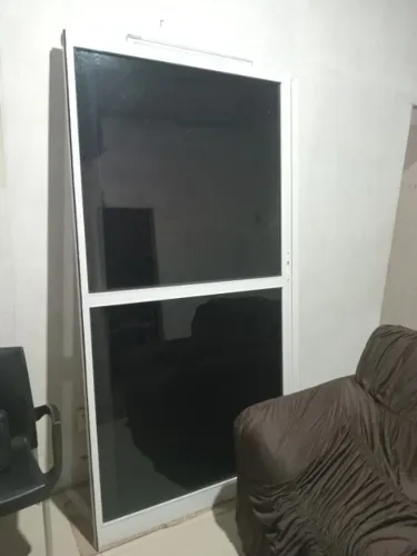 Porta de vidro de sacacada como película fumê,2 folhas,800Rs