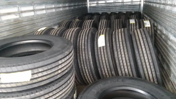 Kit calha + pneu 295/80R22.5