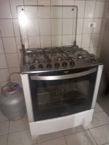Fogão 6 bocas funcionando perfeitamente 