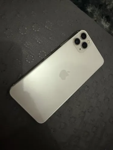 Vendo IPhone 11 Pro Max 