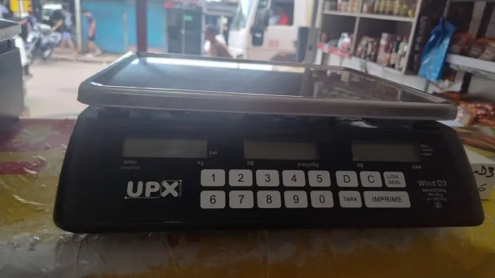 Vende BALANÇA UPX