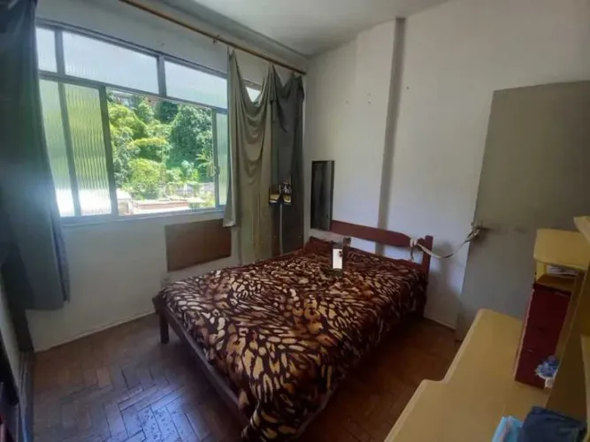Apartamento : / Residencial / Catete