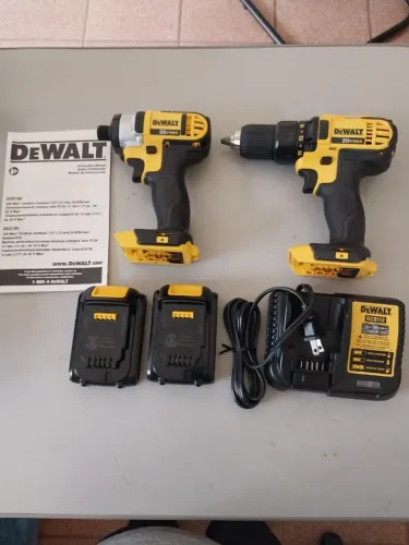 Kit Furadeira e Parafusadeira DeWalt