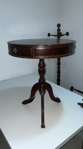 Mesa lateral clássica - Vintage