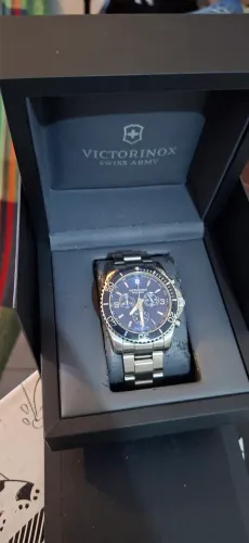 Relógio victorinox original vendo olx pay mais entrega para todo Brasil faço envio