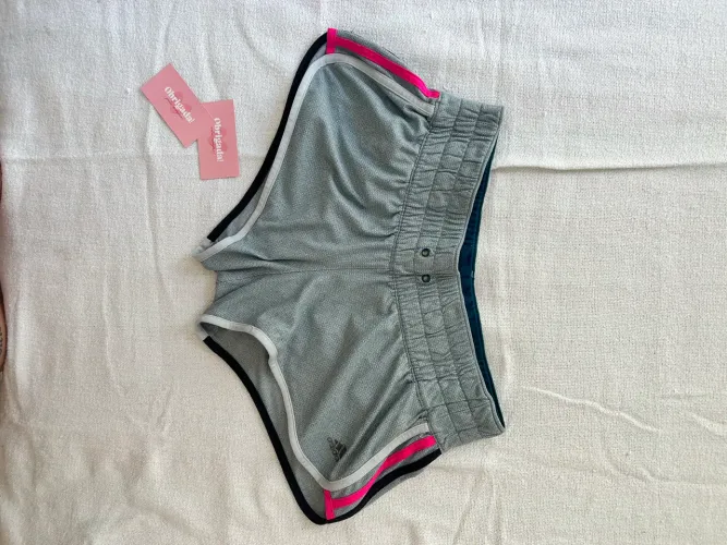 Shorts Adidas Feminino 
