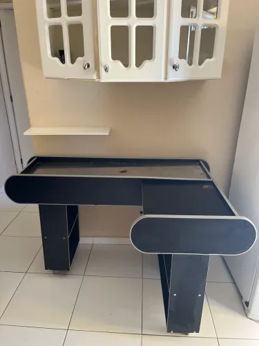 Balcão caixa para lojas (em ótimo estado, único dono. )