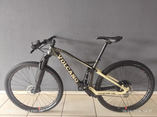 Soul Volcano carbon tamanho 17