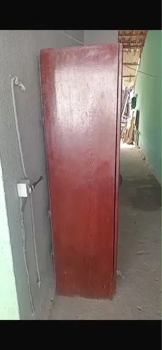 Guarda roupa madeira