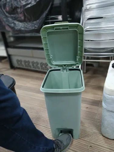 Lixeira com pedal