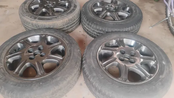 Jogo de rodas aro 15