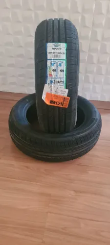 Pneus 185/60 R15 Novos 