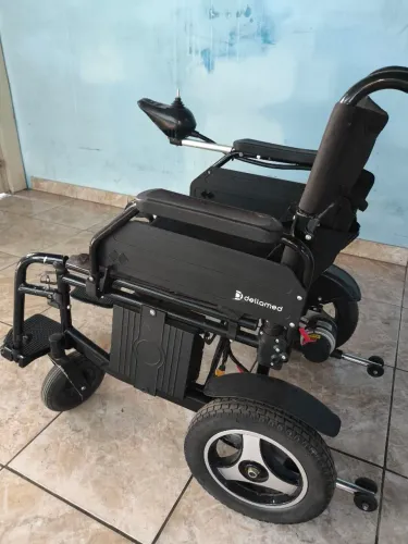 Cadeira de Rodas motorizada