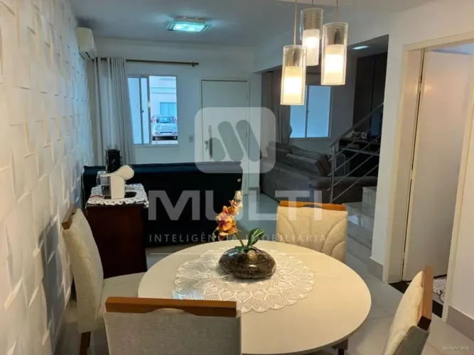 Casa Condominio - THE PALMS COND