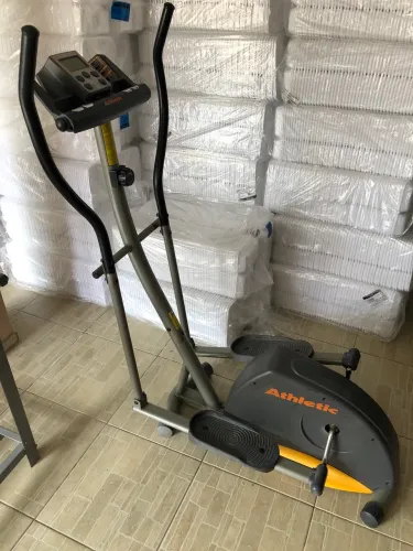 Elíptico Athletic Advanced 330E - Usado