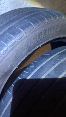 PAR DE PNEU MEIA VIDA 225 X 50 R17