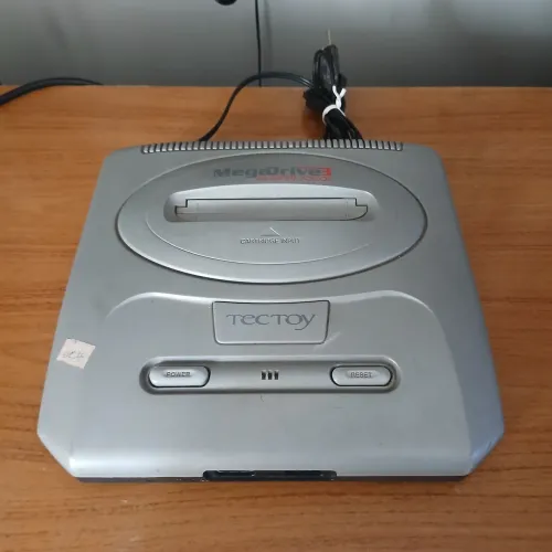 MEGA DRIVE 3 SOMENTE CONSOLE COM JOGOS NA MEMÓRIA