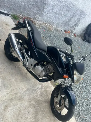 CB300 Ano 2012 
